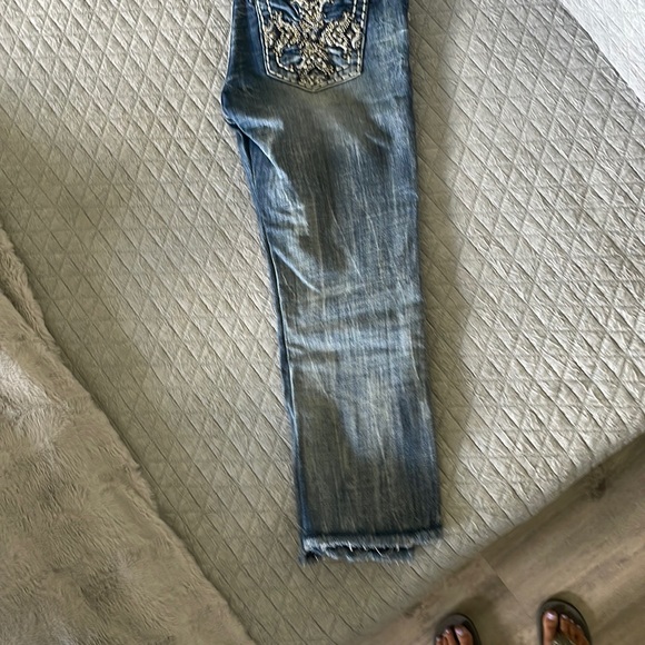 Miss Me signature cropped jeans size 27 - Picture 7 of 8